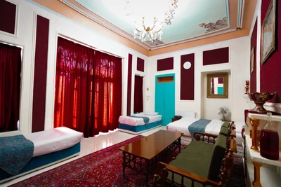 Hatef Traditional Guesthouse