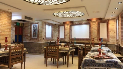 Bahar Narenj Hafez Hotel