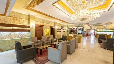 Parsian Ali-Qapu Hotel