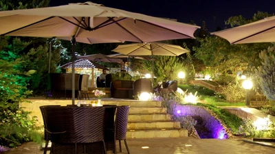 Aban Hotel