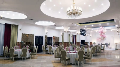 Pardisan Hotel