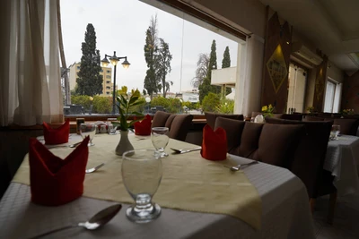 Park Saadi Hotel