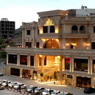 Amirkhanloo and Pesaran