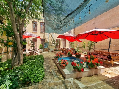 Simorgh Hotel