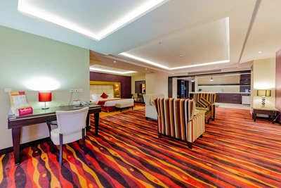 Parsian Kowsar Hotel