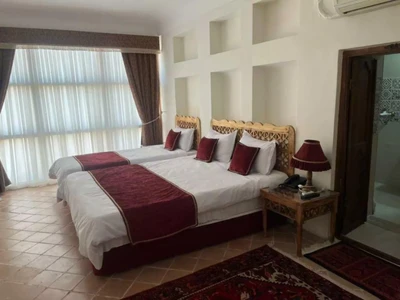Arghavan Traditional  Hotel