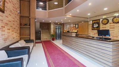 Nasir Al Molk Hotel