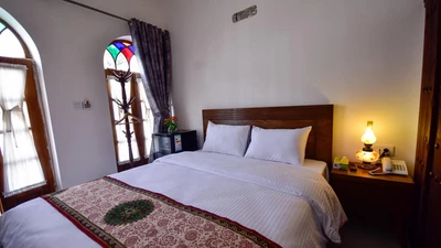 One Thousand and One Night Of Chahar Bagh Hotel