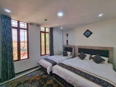 Simorgh Hotel