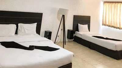 Goldis Hotel