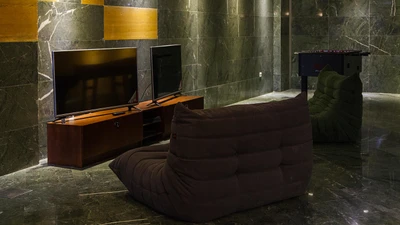 Shiraz Grand Hotel
