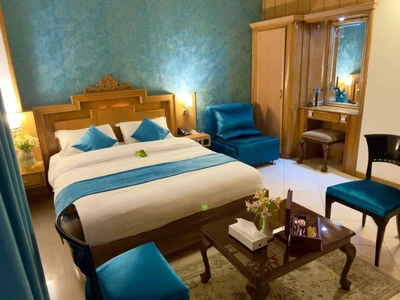 Zohreh Hotel