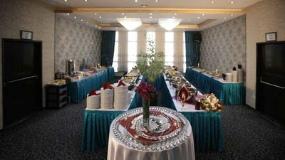 Parsia Grand Hotel