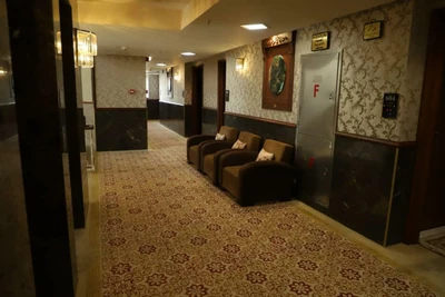 Niayesh Hotel