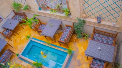 Gol Afra Hotel