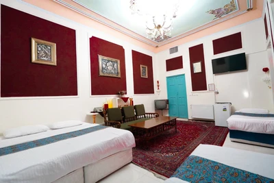 Hatef Traditional Guesthouse