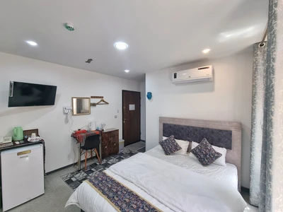 Simorgh Hotel