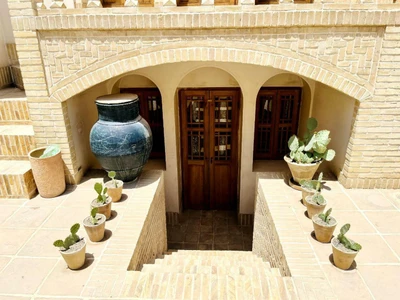Ashkoob Traditional Hotel