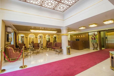Sadra Hotel