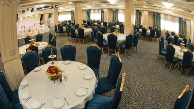 Parsia Grand Hotel