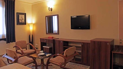 Helia Hotel