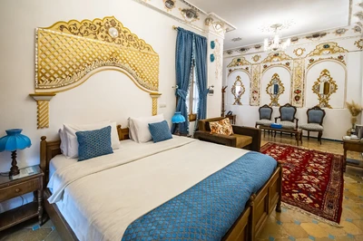 Ghasr Monshi Hotel