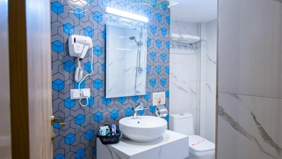 Setareh Hotel