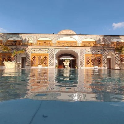 Karvanica Hotel