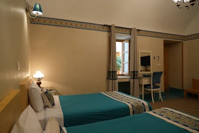 Dad Hotel