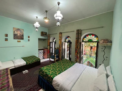 Toranjestan House
