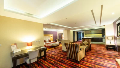 Parsian Kowsar Hotel