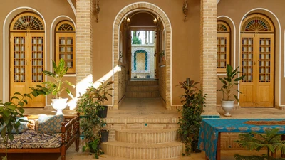 Pars Traditional Hotel