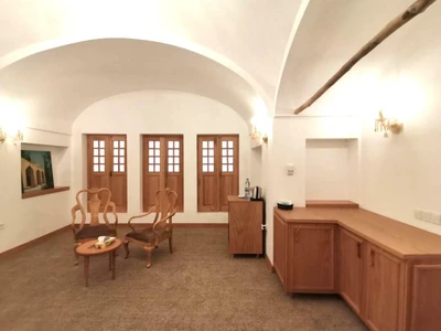 Karvanica Hotel