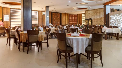 Aramesh Hotel