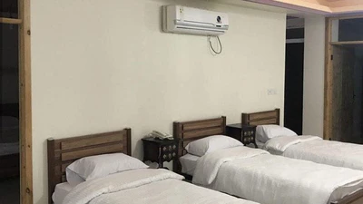 Amir Qeshm Hotel