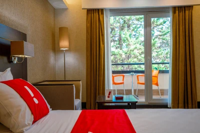 Parsian Evin Hotel