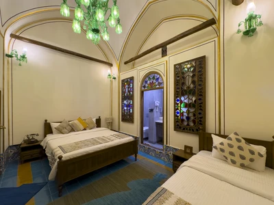 Shahsavaaraan Boutique Hotel