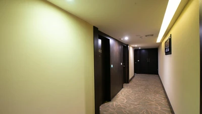 Royal Hotel