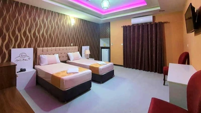 Aseman Shahr Hotel