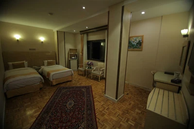 Ferdowsi Grand Hotel