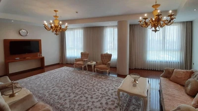 Sarina Hotel