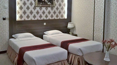 Esteghlal Hotel