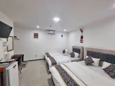 Simorgh Hotel