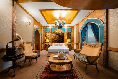 Darvishi Hotel