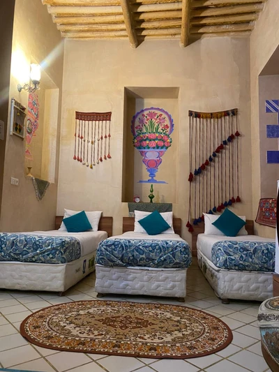 Mahmonir Traditional Hotel