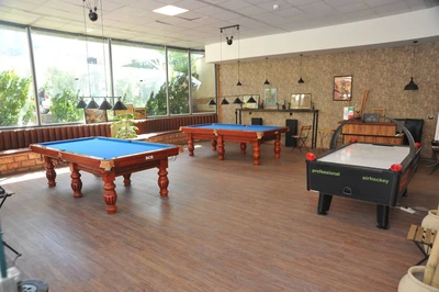 Park Saadi Hotel