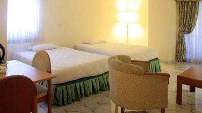 Hormoz Hotel
