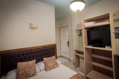 Golestan Hotel