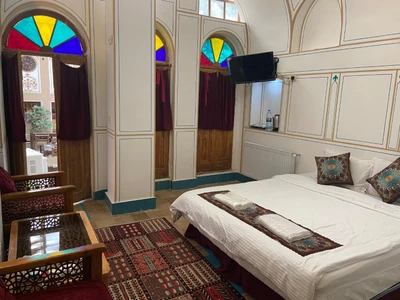 Yas Isfahan Hotel