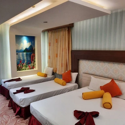 Diplomat Hotel